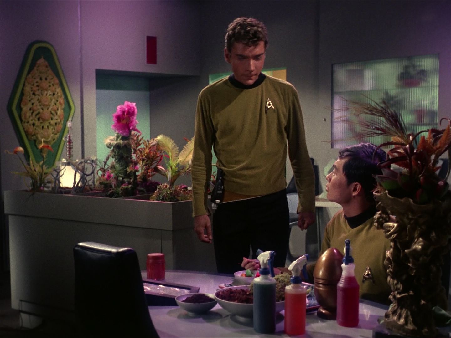 ariane179254_StarTrek_1x01_TheManTrap_1284.jpg