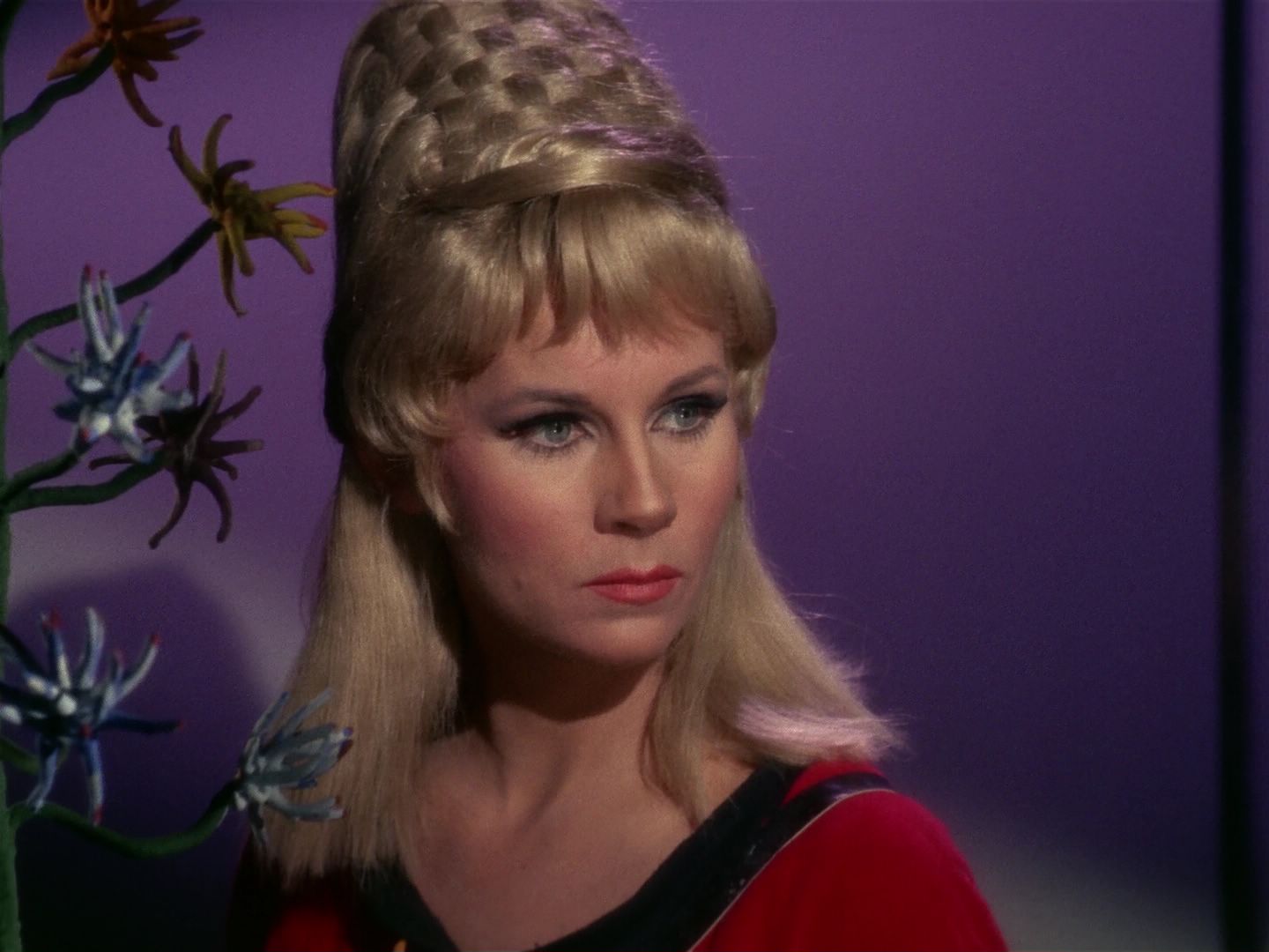 ariane179254_StarTrek_1x01_TheManTrap_1309.jpg