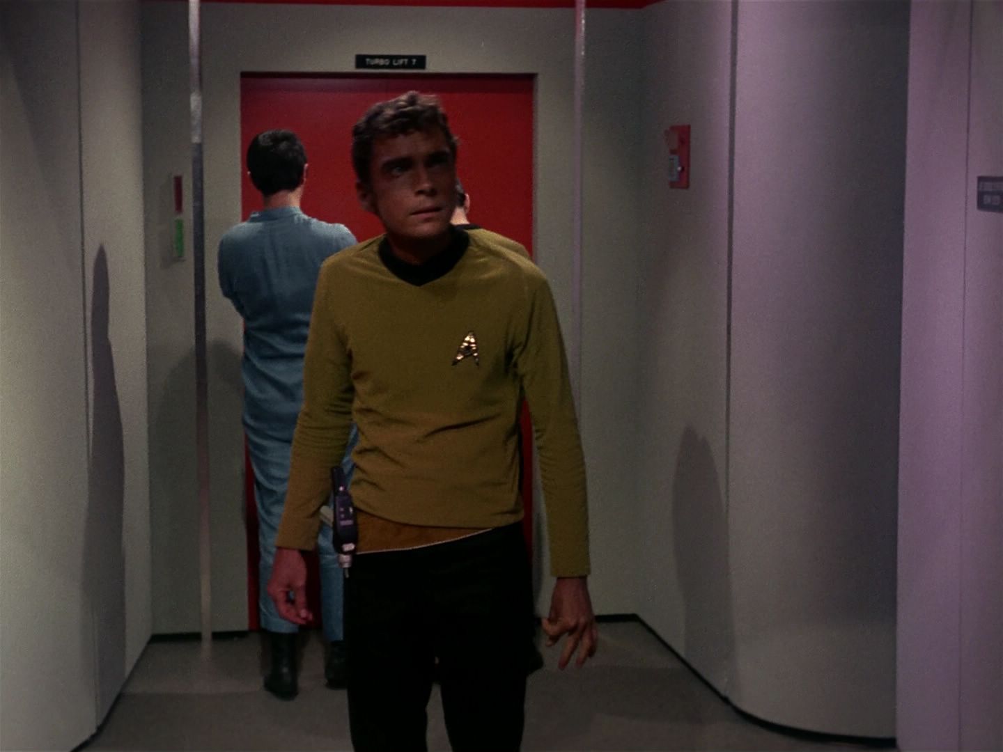 ariane179254_StarTrek_1x01_TheManTrap_1337.jpg