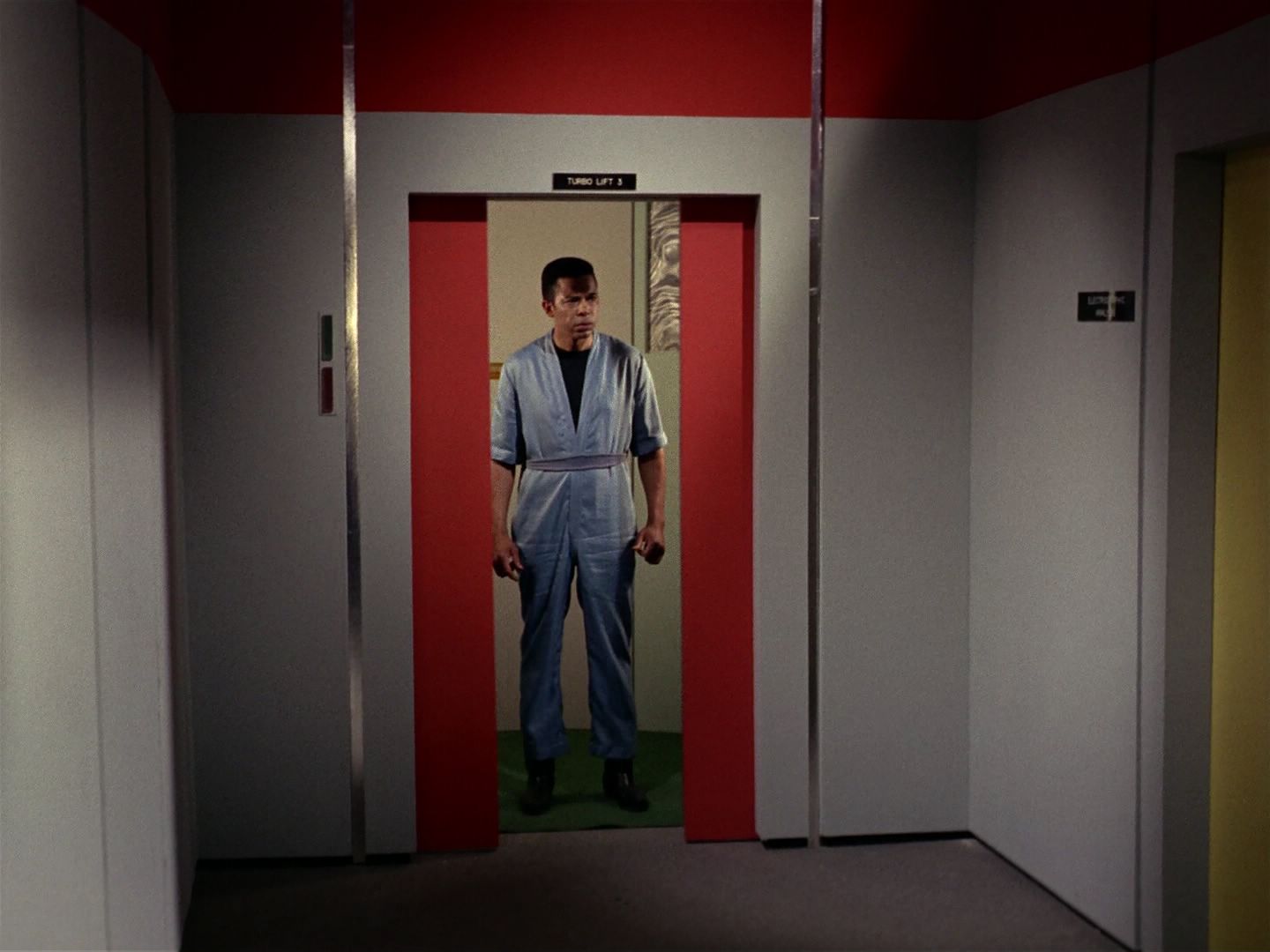 ariane179254_StarTrek_1x01_TheManTrap_1494.jpg