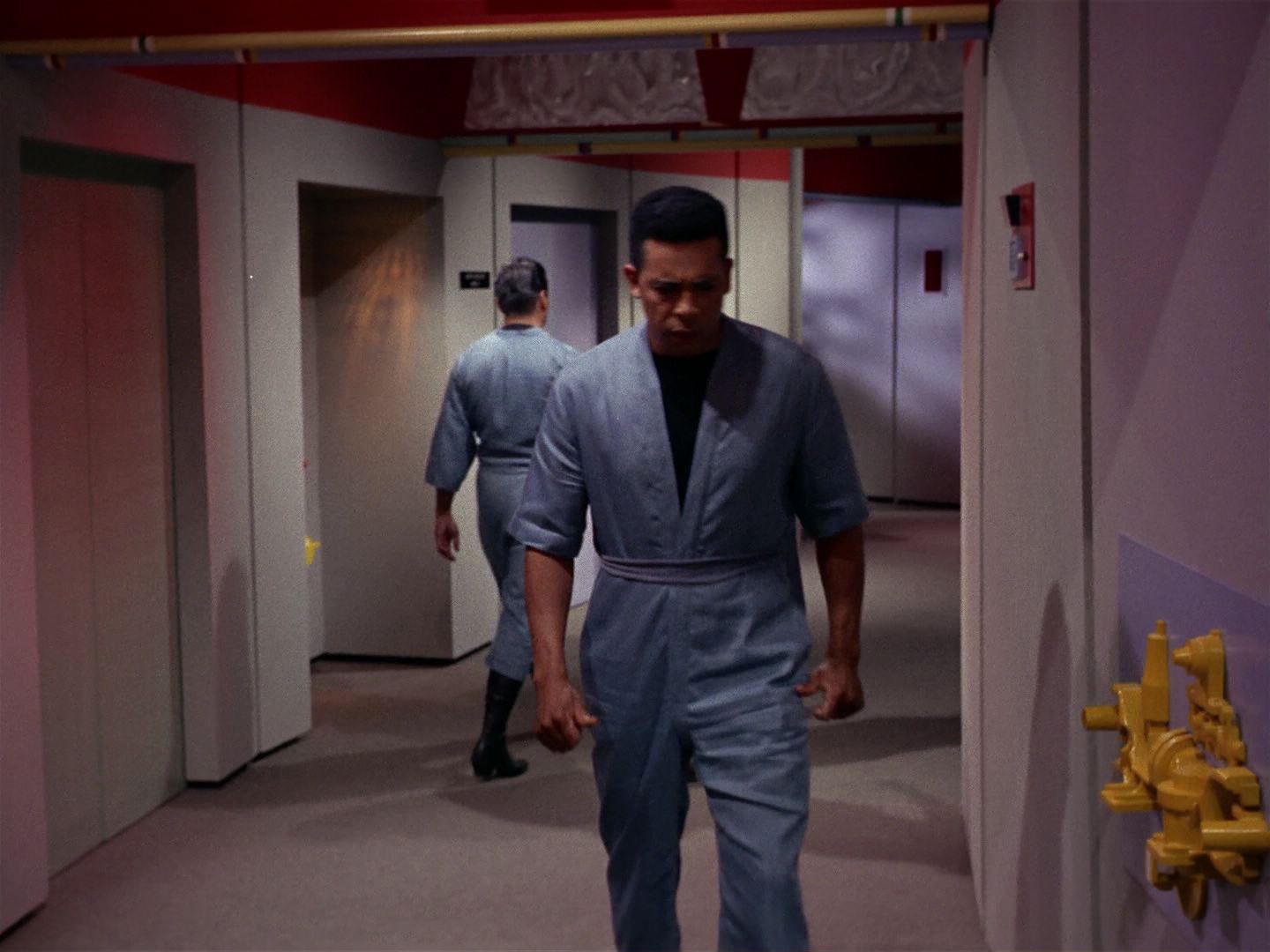 ariane179254_StarTrek_1x01_TheManTrap_1554.jpg