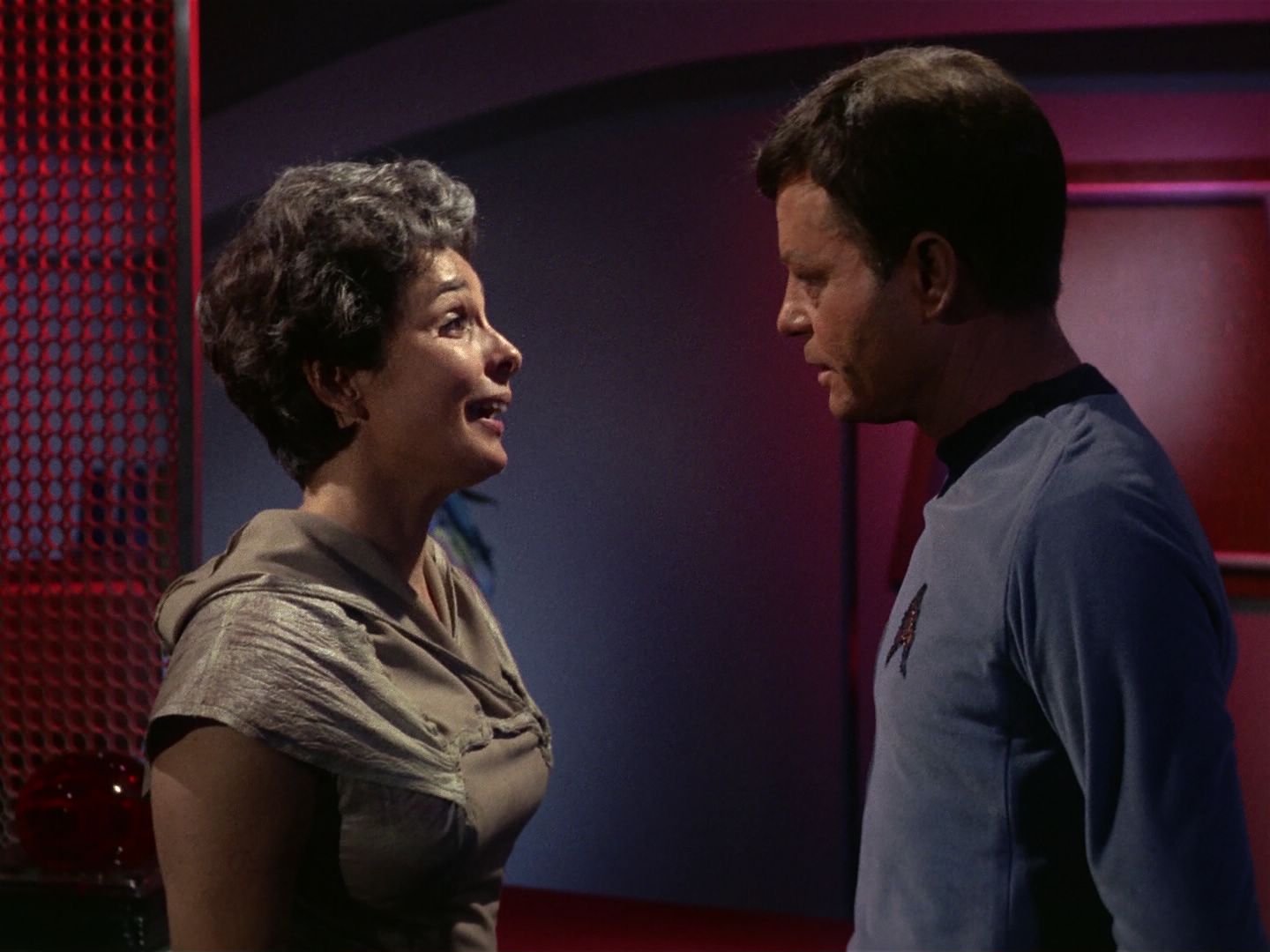 ariane179254_StarTrek_1x01_TheManTrap_1596.jpg