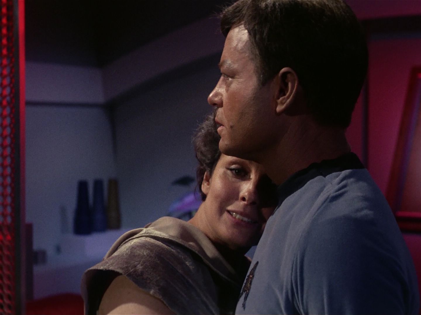 ariane179254_StarTrek_1x01_TheManTrap_1603.jpg