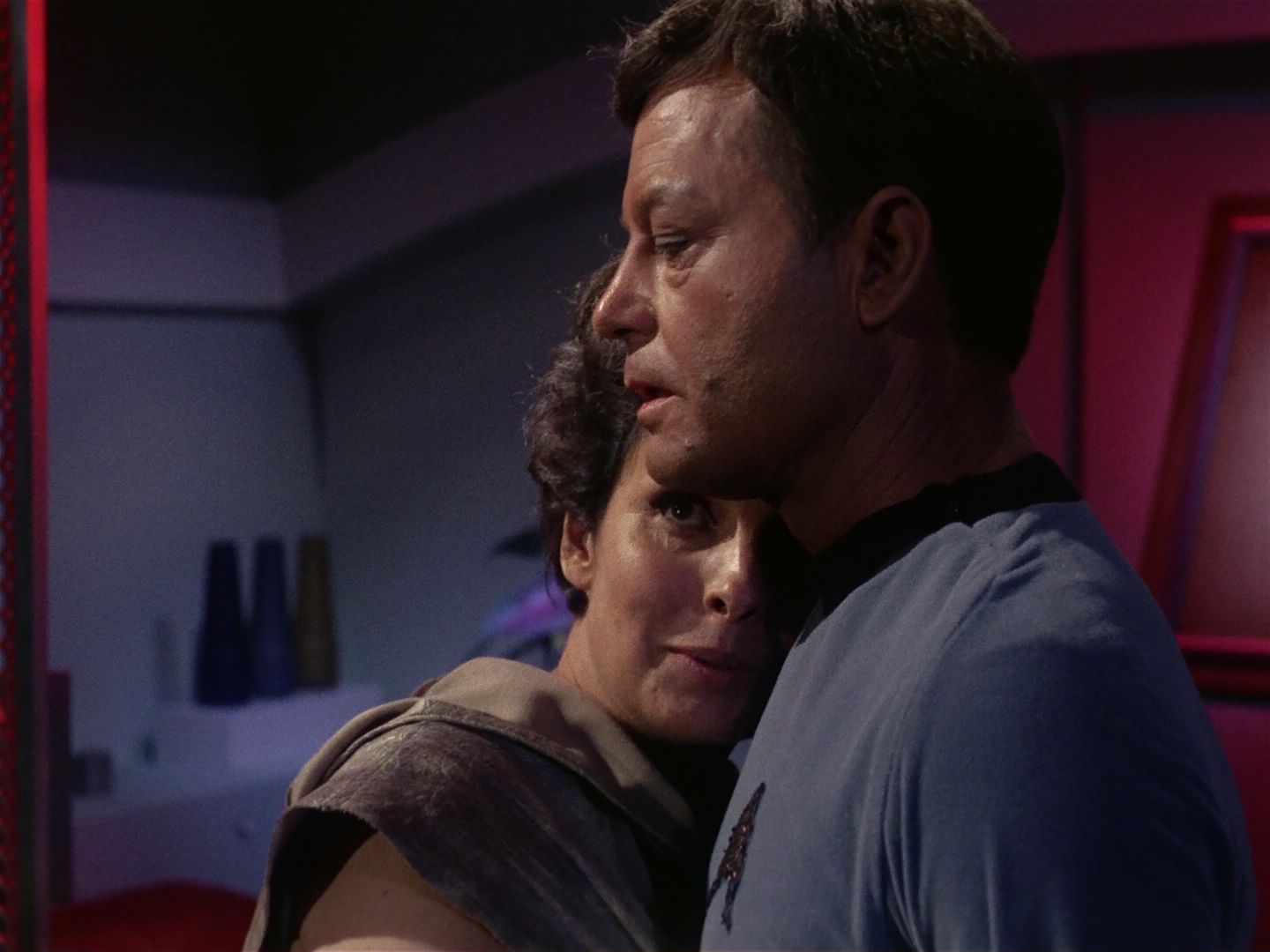 ariane179254_StarTrek_1x01_TheManTrap_1608.jpg