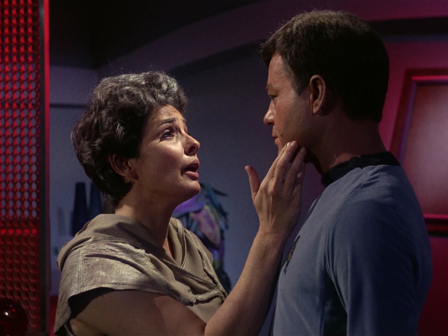 ariane179254_StarTrek_1x01_TheManTrap_1629.jpg