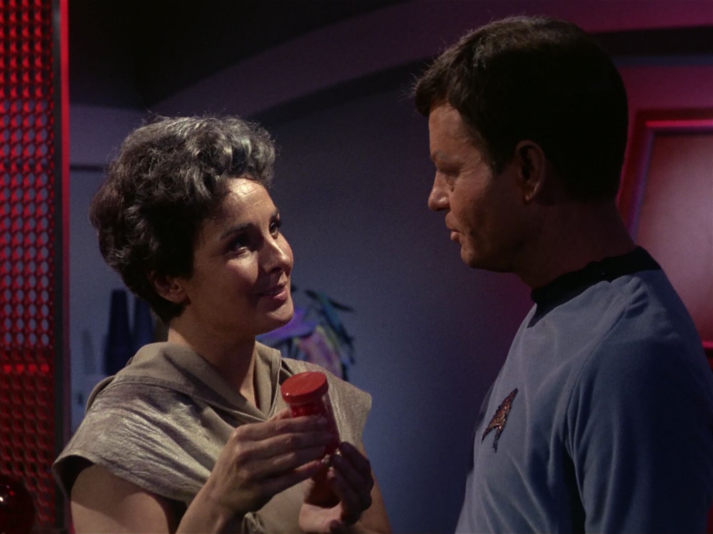 ariane179254_StarTrek_1x01_TheManTrap_1643.jpg