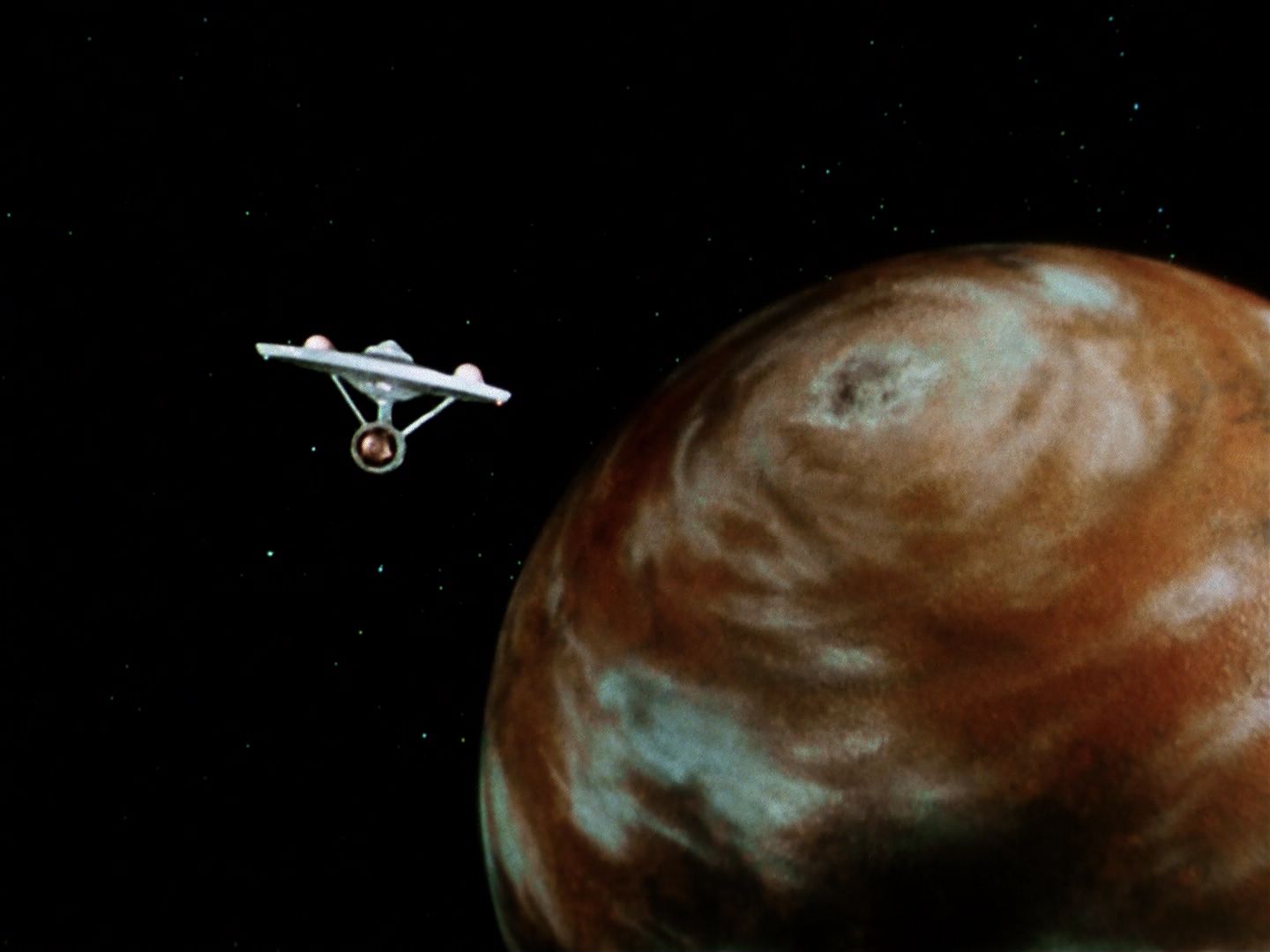 ariane179254_StarTrek_1x01_TheManTrap_1670.jpg