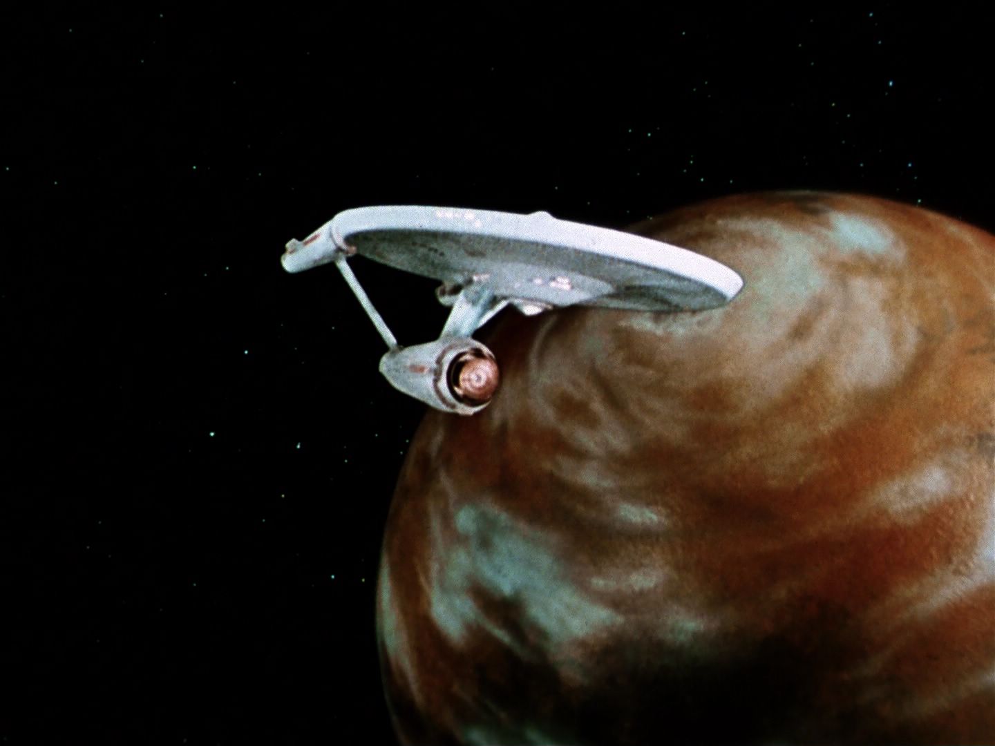 ariane179254_StarTrek_1x01_TheManTrap_1678.jpg