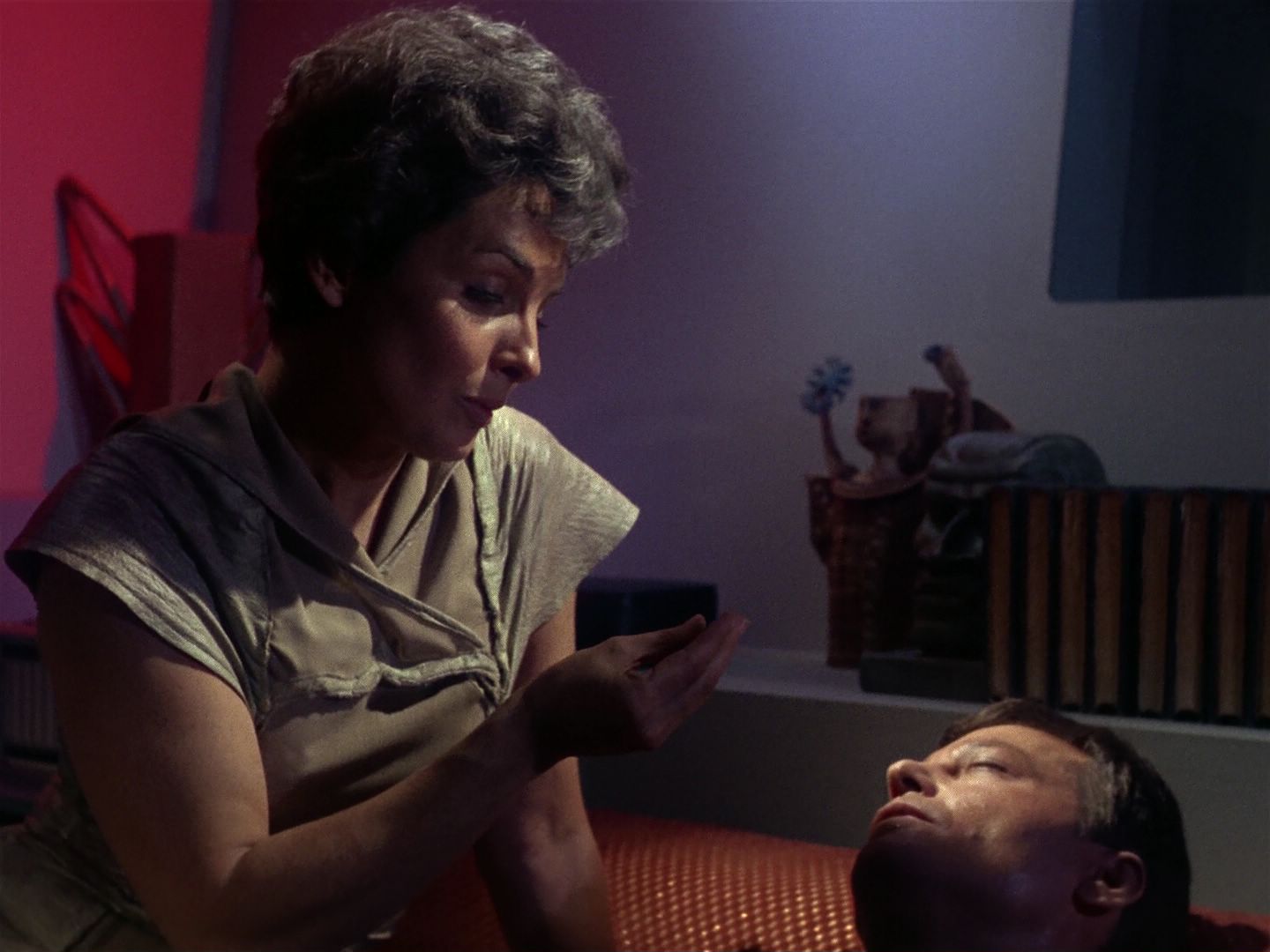 ariane179254_StarTrek_1x01_TheManTrap_1716.jpg