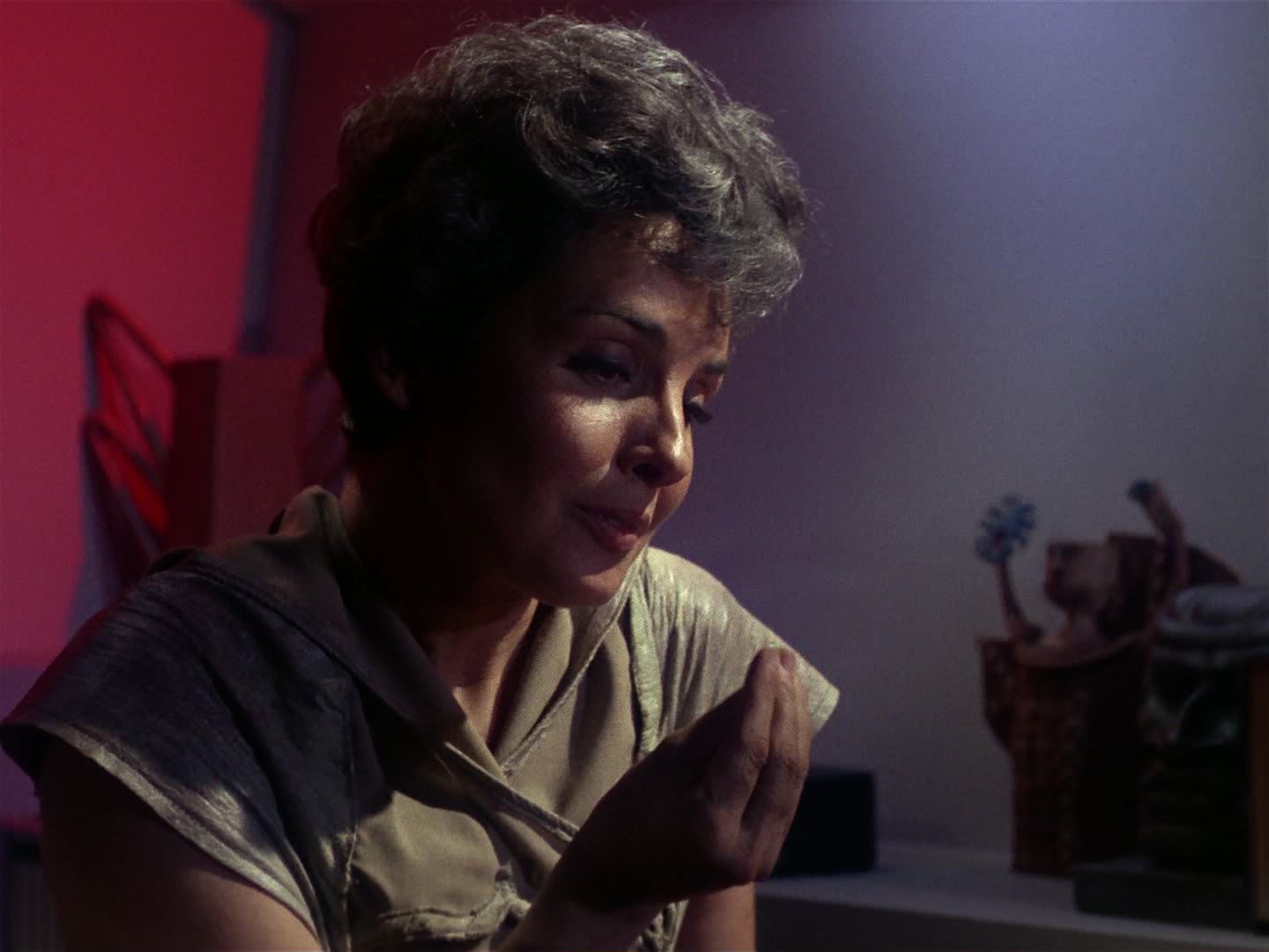 ariane179254_StarTrek_1x01_TheManTrap_1720.jpg