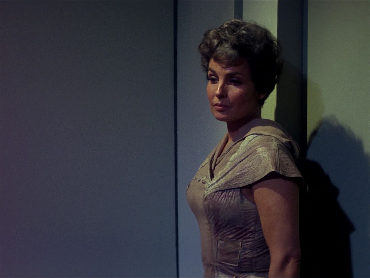 ariane179254_StarTrek_1x01_TheManTrap_1732.jpg
