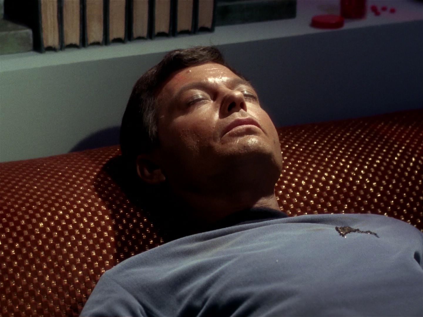 ariane179254_StarTrek_1x01_TheManTrap_1733.jpg