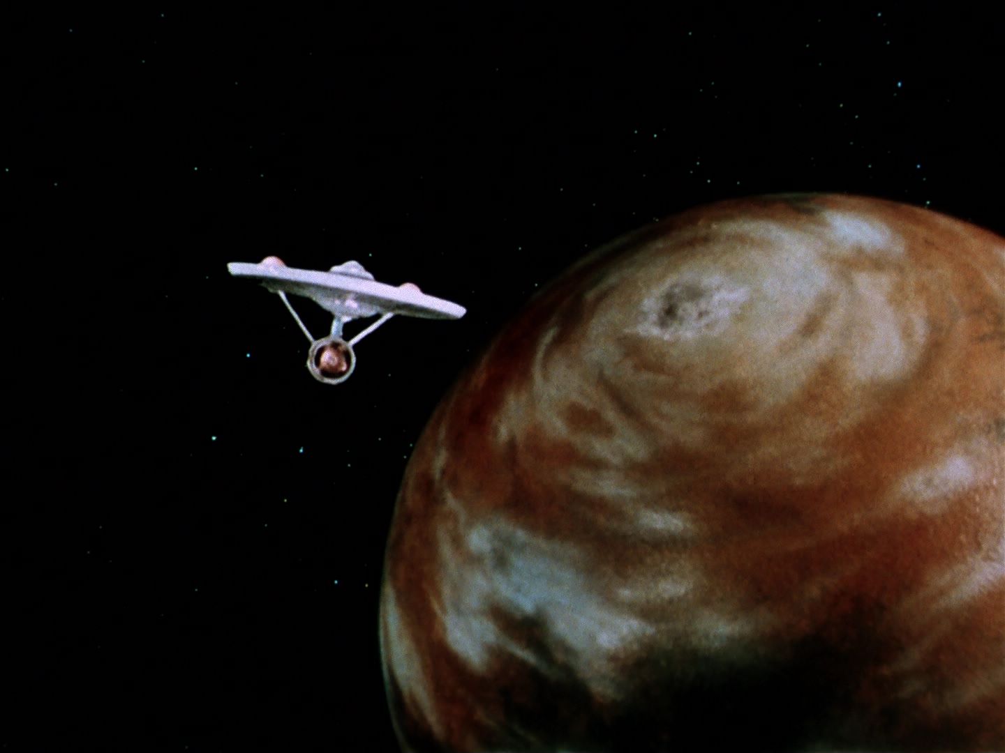ariane179254_StarTrek_1x01_TheManTrap_1772.jpg