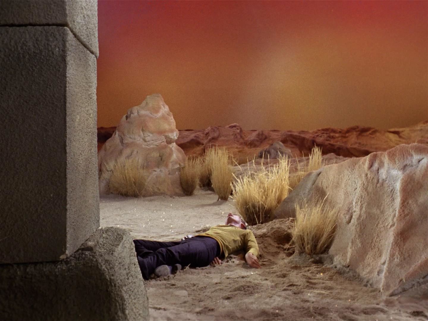 ariane179254_StarTrek_1x01_TheManTrap_1822.jpg