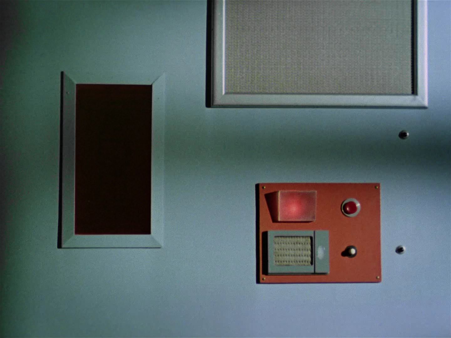 ariane179254_StarTrek_1x01_TheManTrap_1874.jpg