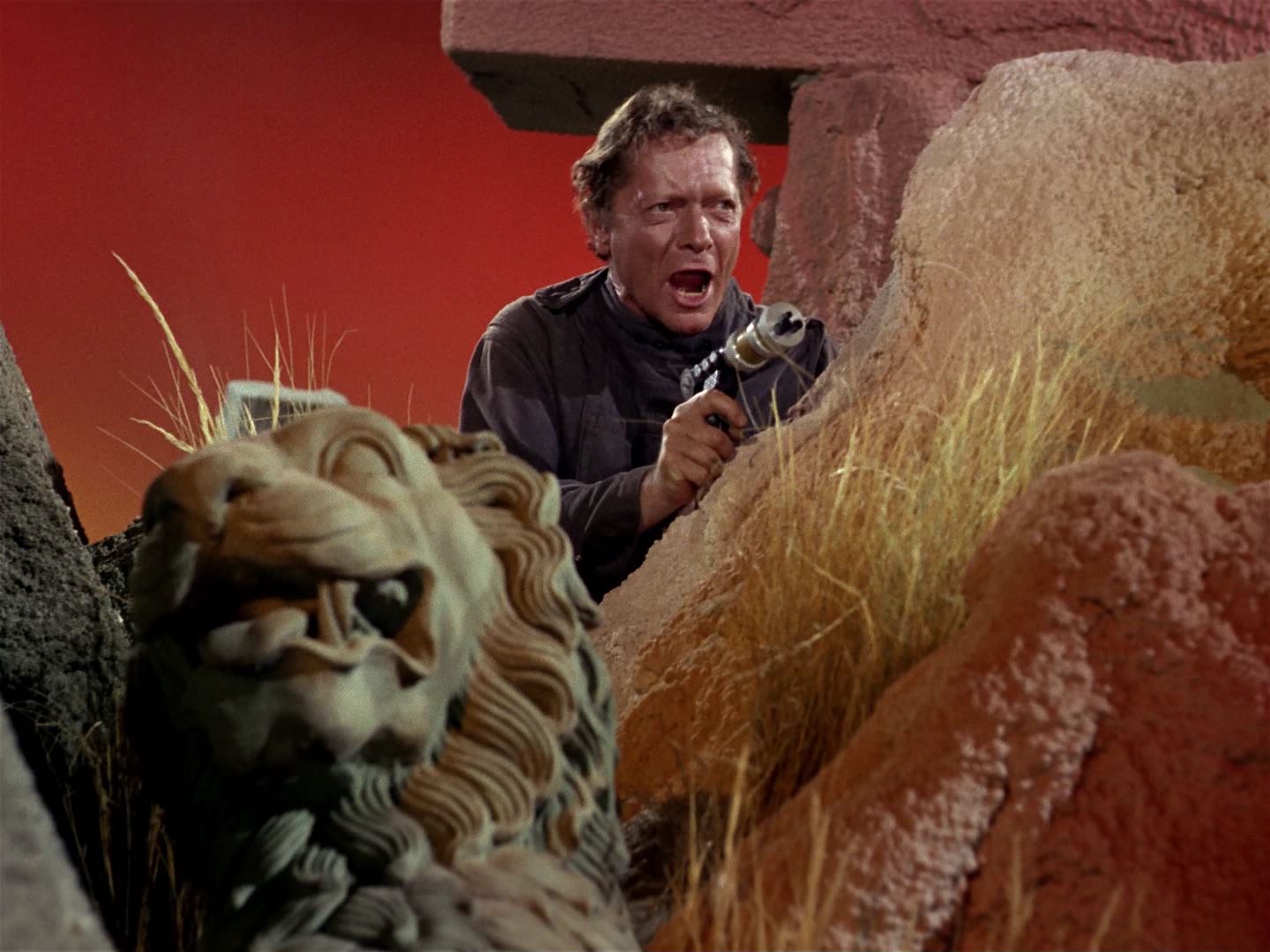 ariane179254_StarTrek_1x01_TheManTrap_1928.jpg