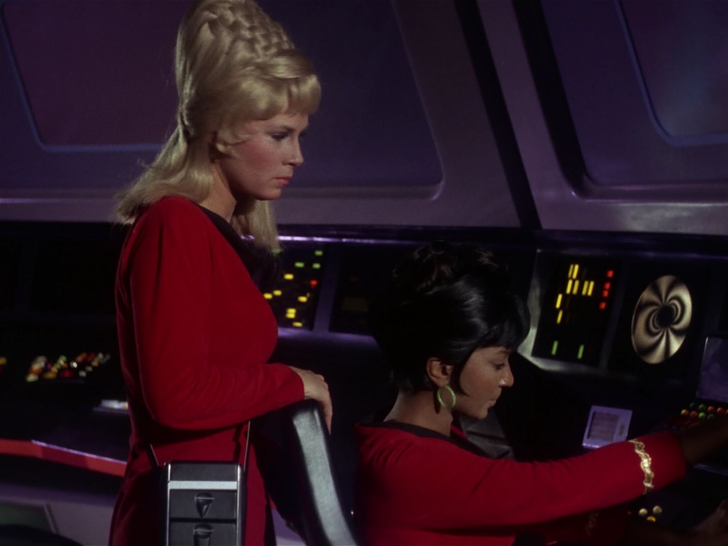 ariane179254_StarTrek_1x01_TheManTrap_1974.jpg