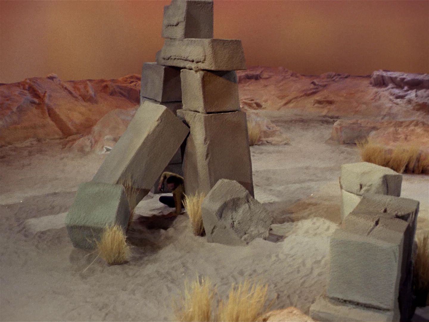 ariane179254_StarTrek_1x01_TheManTrap_2040.jpg