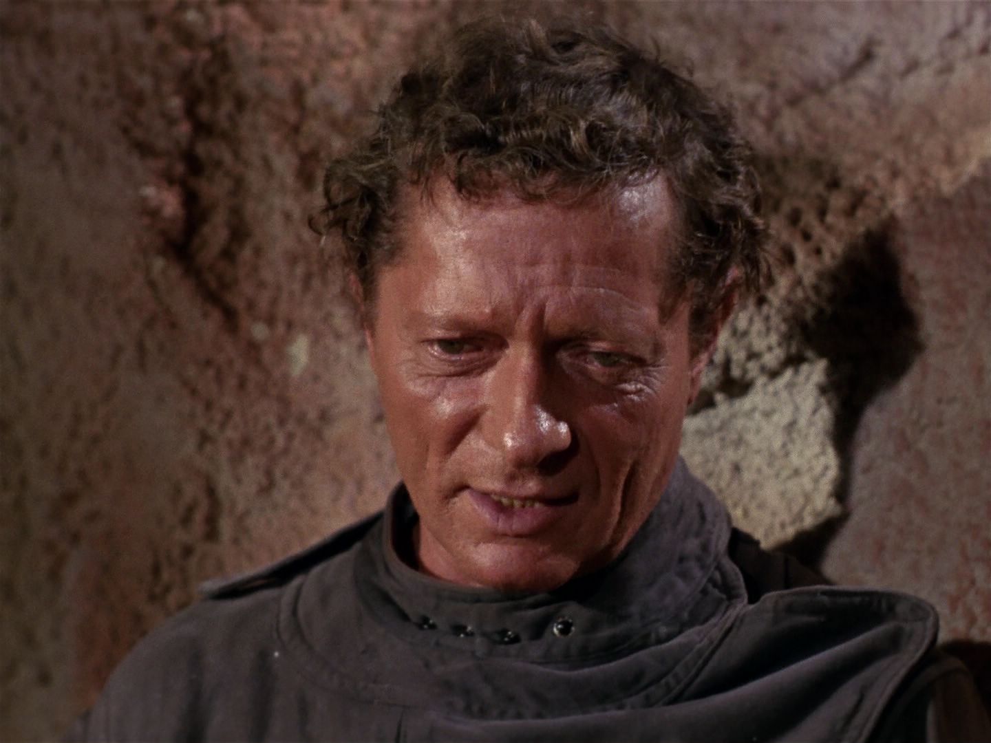 ariane179254_StarTrek_1x01_TheManTrap_2106.jpg