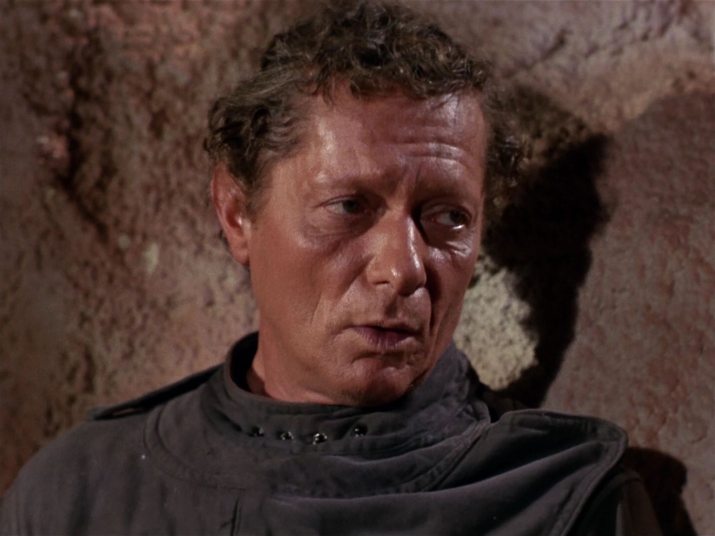 ariane179254_StarTrek_1x01_TheManTrap_2134.jpg