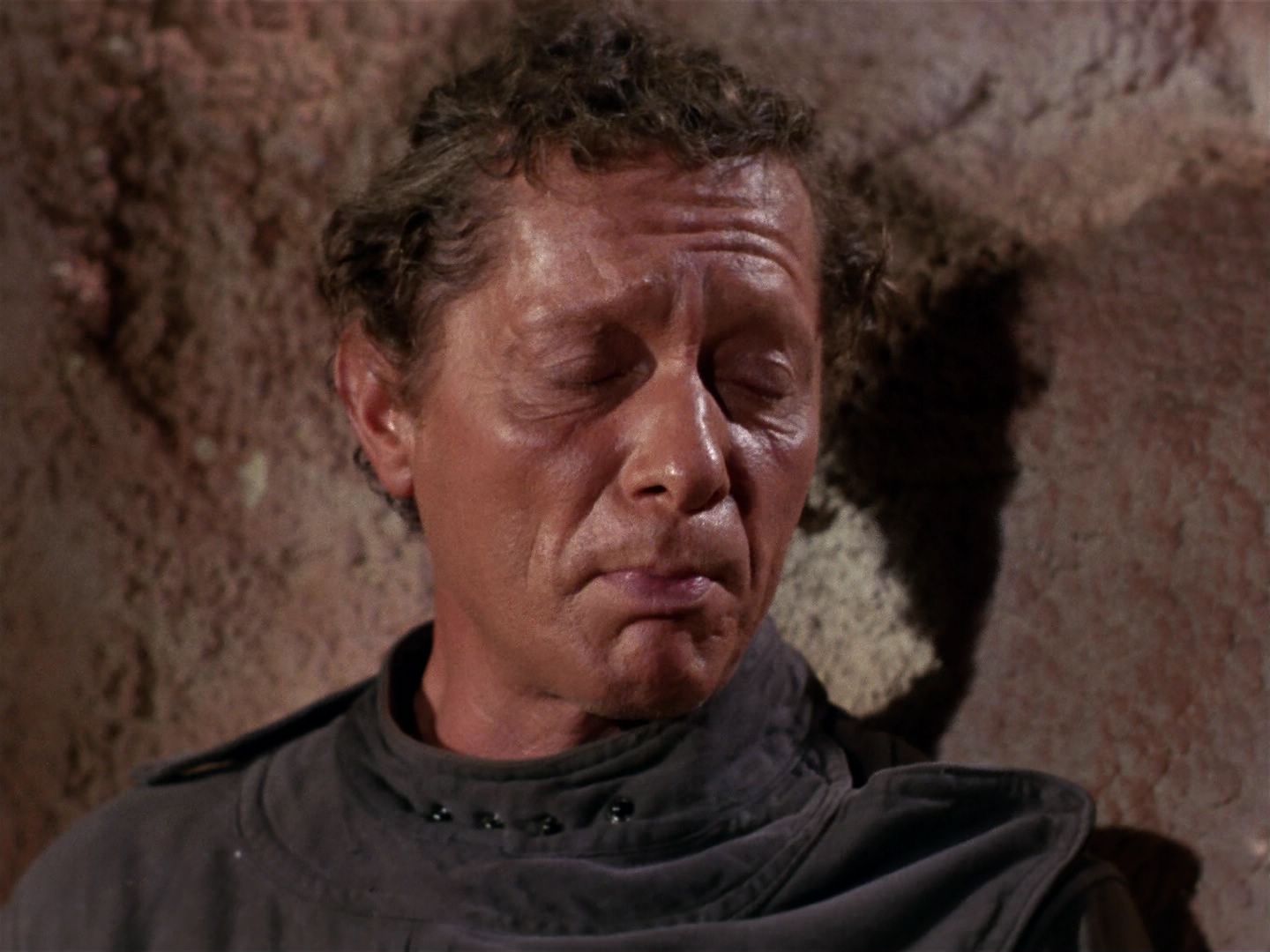 ariane179254_StarTrek_1x01_TheManTrap_2138.jpg