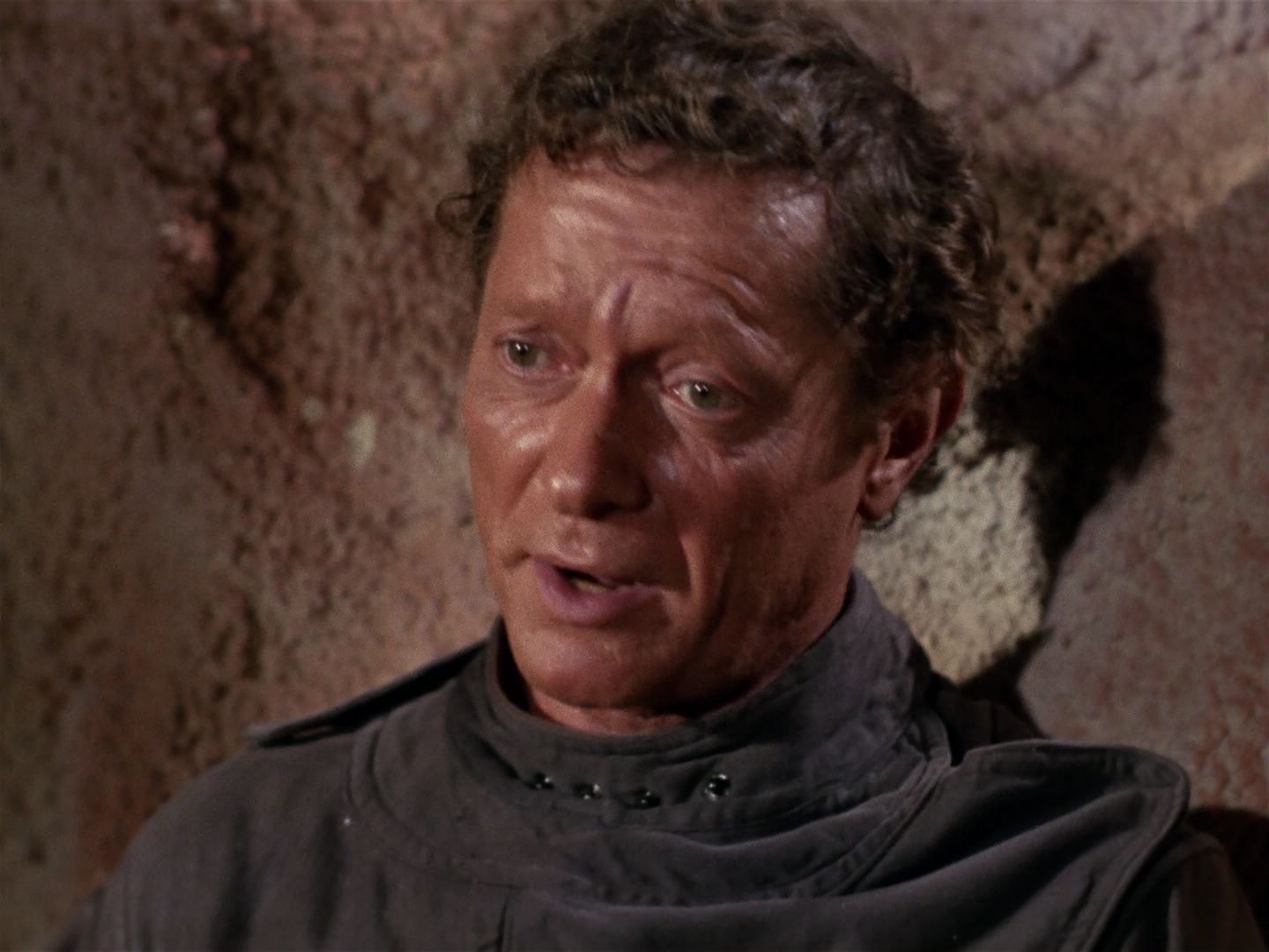 ariane179254_StarTrek_1x01_TheManTrap_2175.jpg
