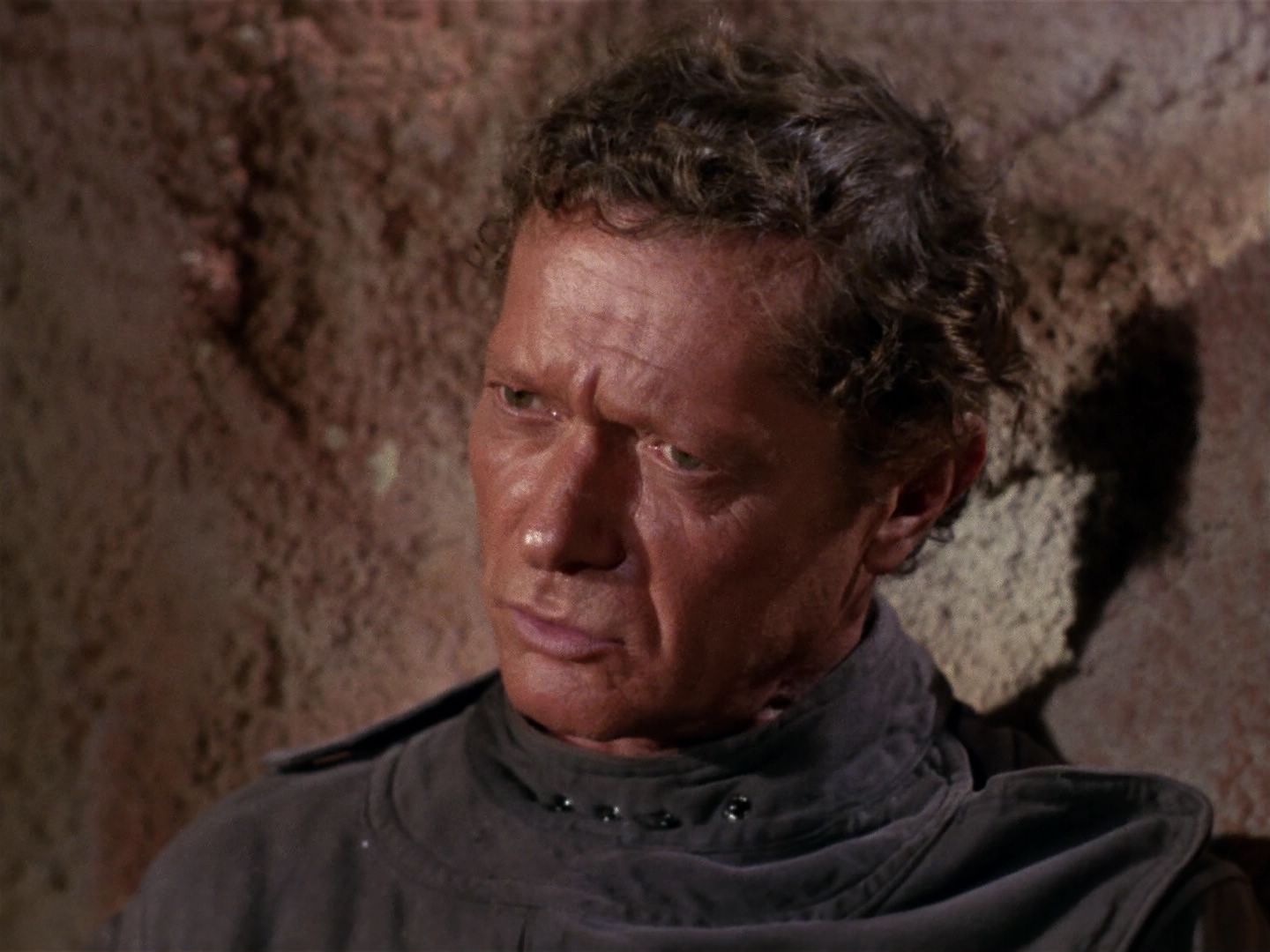 ariane179254_StarTrek_1x01_TheManTrap_2185.jpg