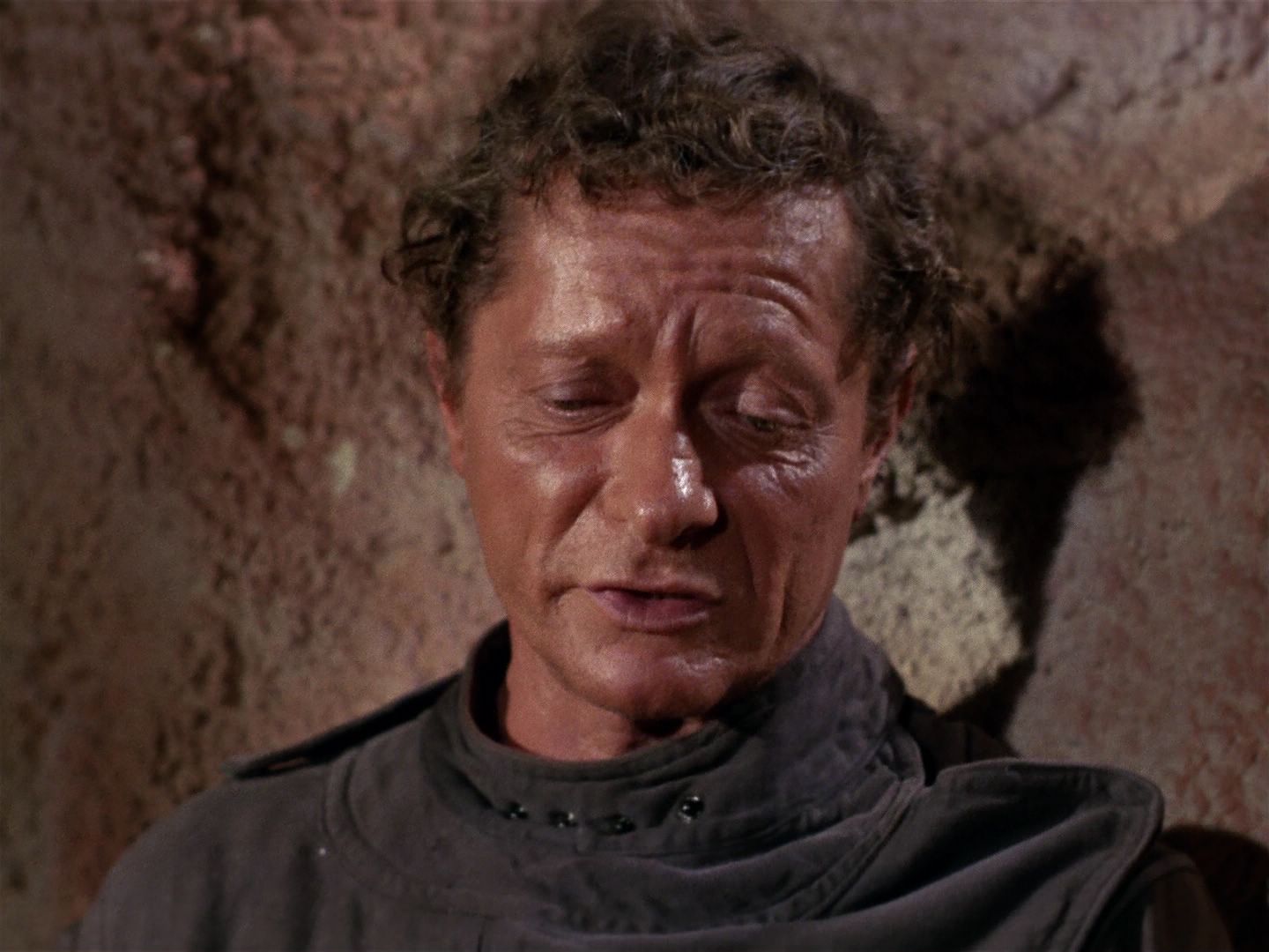 ariane179254_StarTrek_1x01_TheManTrap_2216.jpg