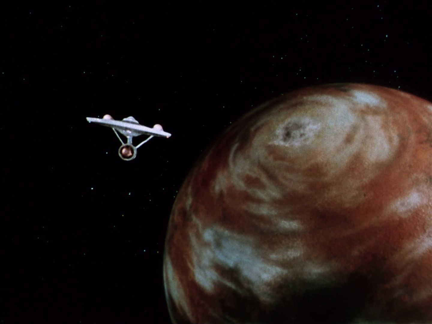ariane179254_StarTrek_1x01_TheManTrap_2242.jpg