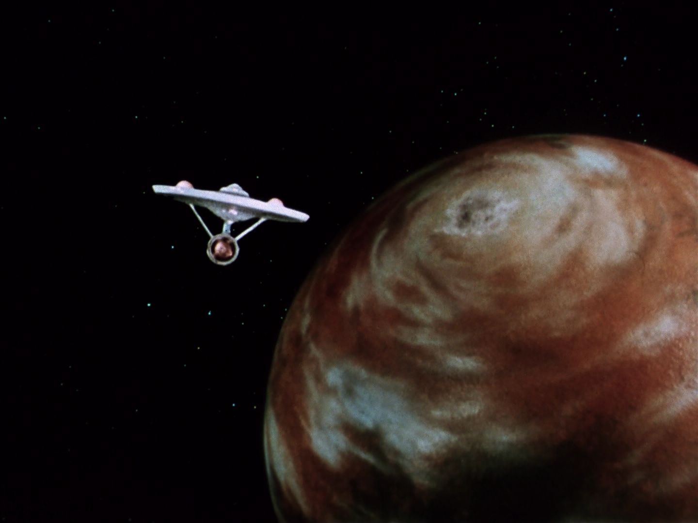 ariane179254_StarTrek_1x01_TheManTrap_2244.jpg