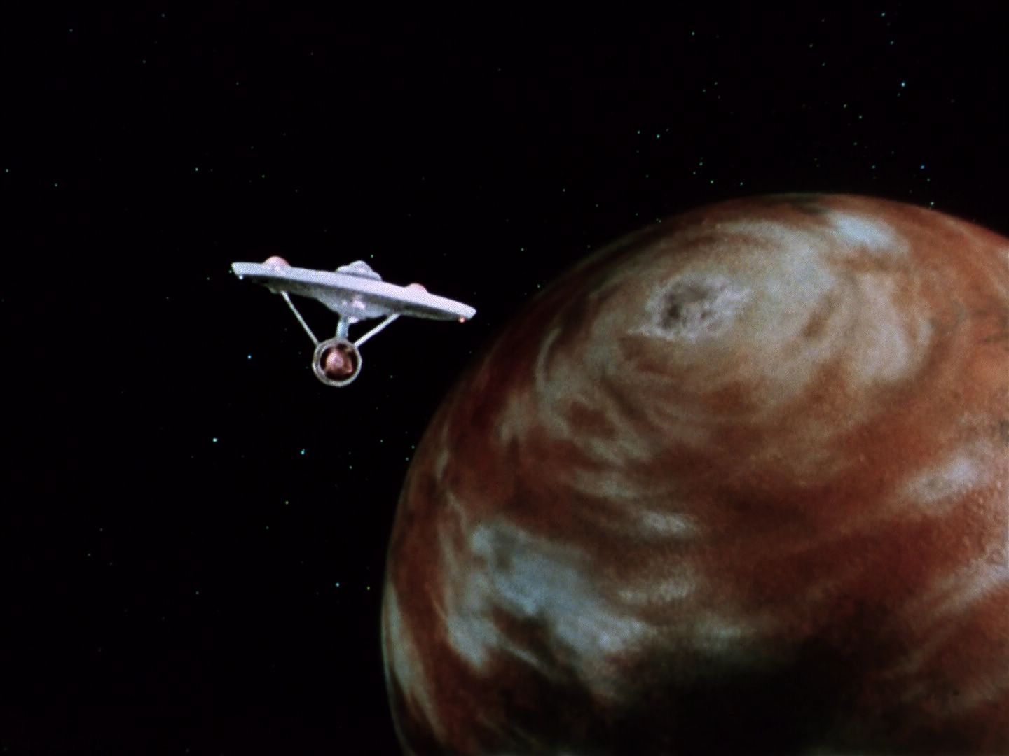 ariane179254_StarTrek_1x01_TheManTrap_2245.jpg