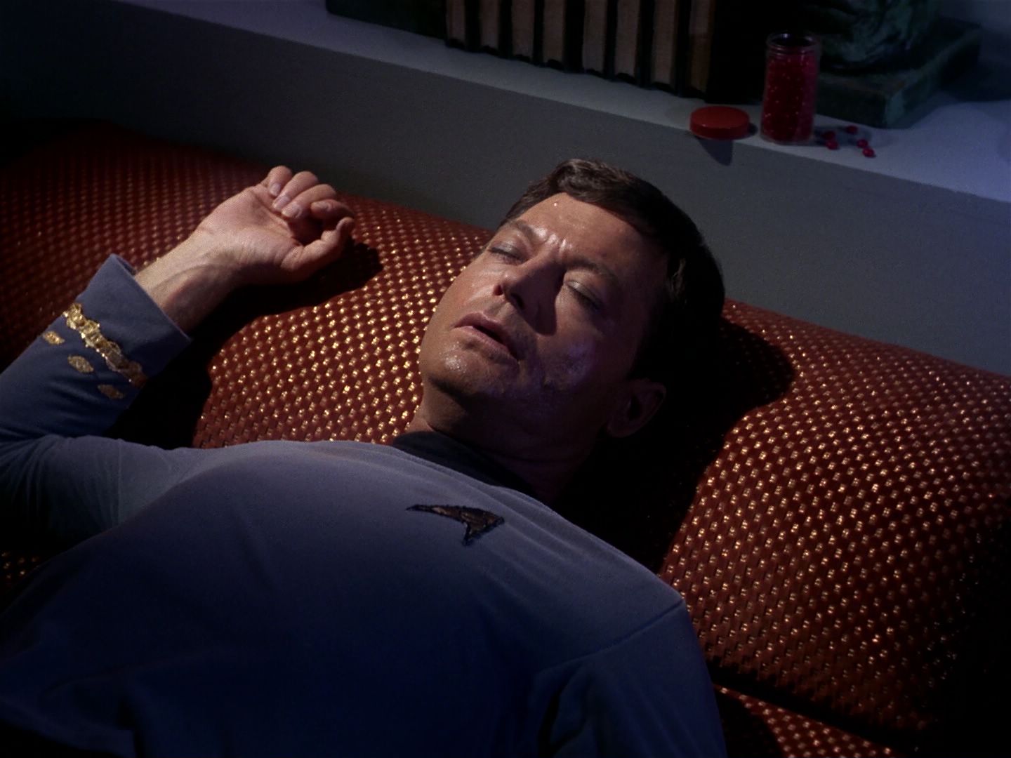 ariane179254_StarTrek_1x01_TheManTrap_2262.jpg