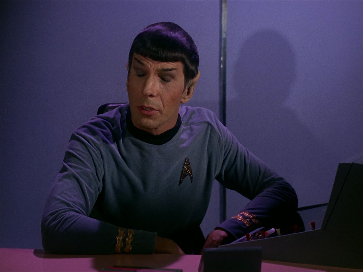 ariane179254_StarTrek_1x01_TheManTrap_2351.jpg