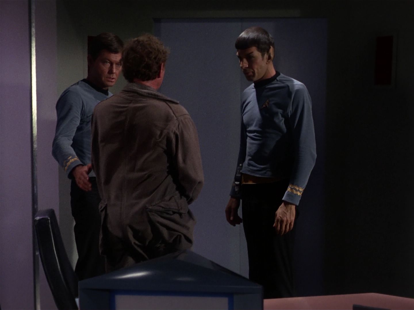ariane179254_StarTrek_1x01_TheManTrap_2522.jpg