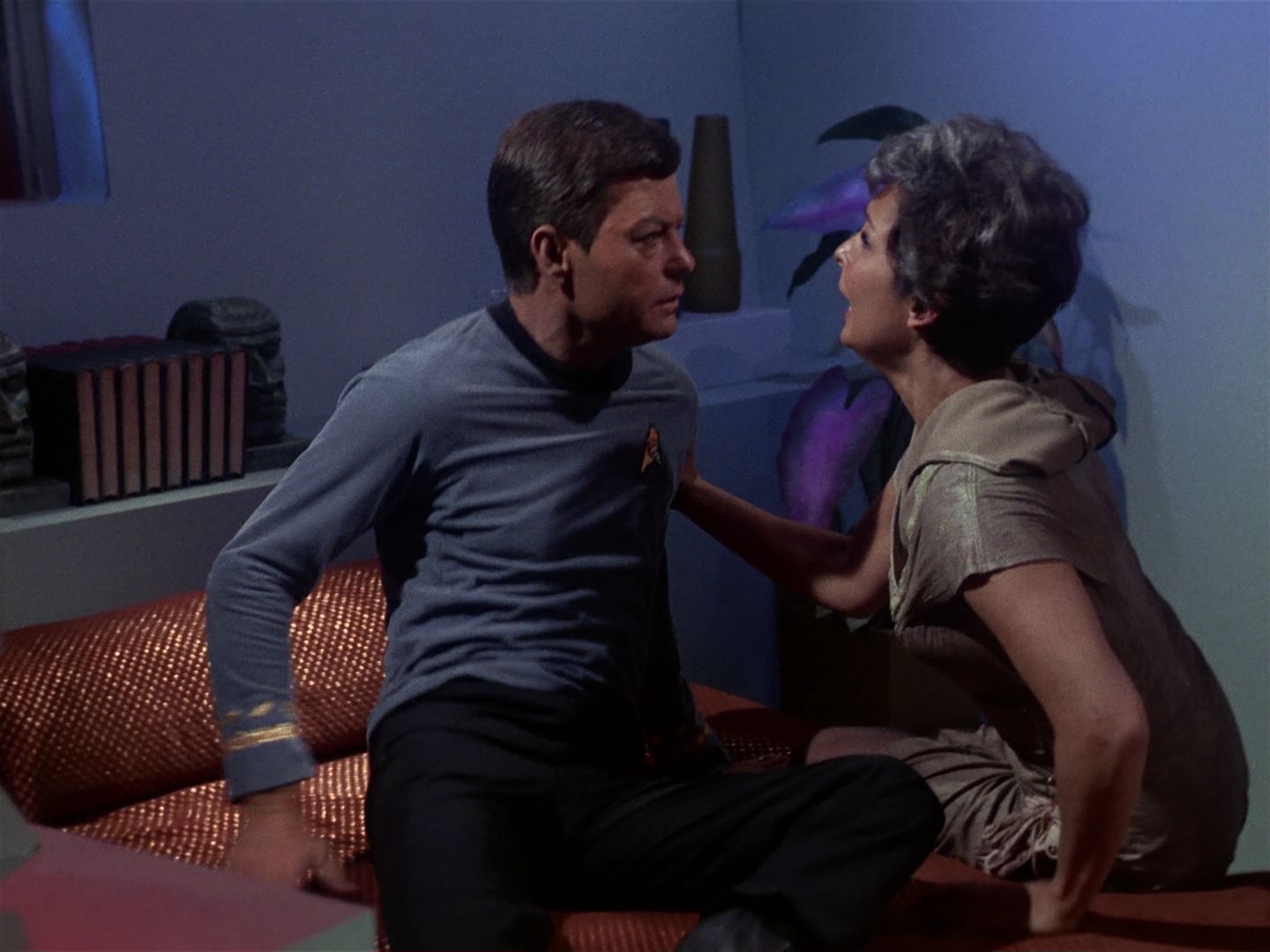 ariane179254_StarTrek_1x01_TheManTrap_2592.jpg