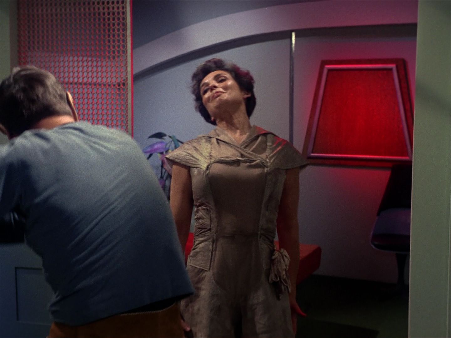 ariane179254_StarTrek_1x01_TheManTrap_2707.jpg