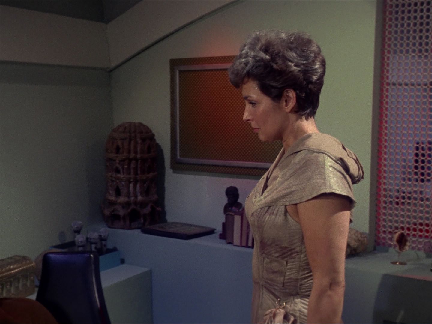 ariane179254_StarTrek_1x01_TheManTrap_2724.jpg
