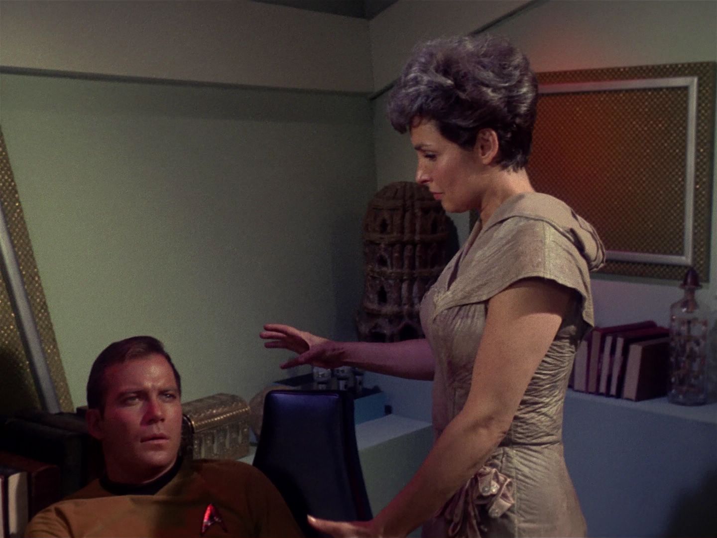 ariane179254_StarTrek_1x01_TheManTrap_2726.jpg