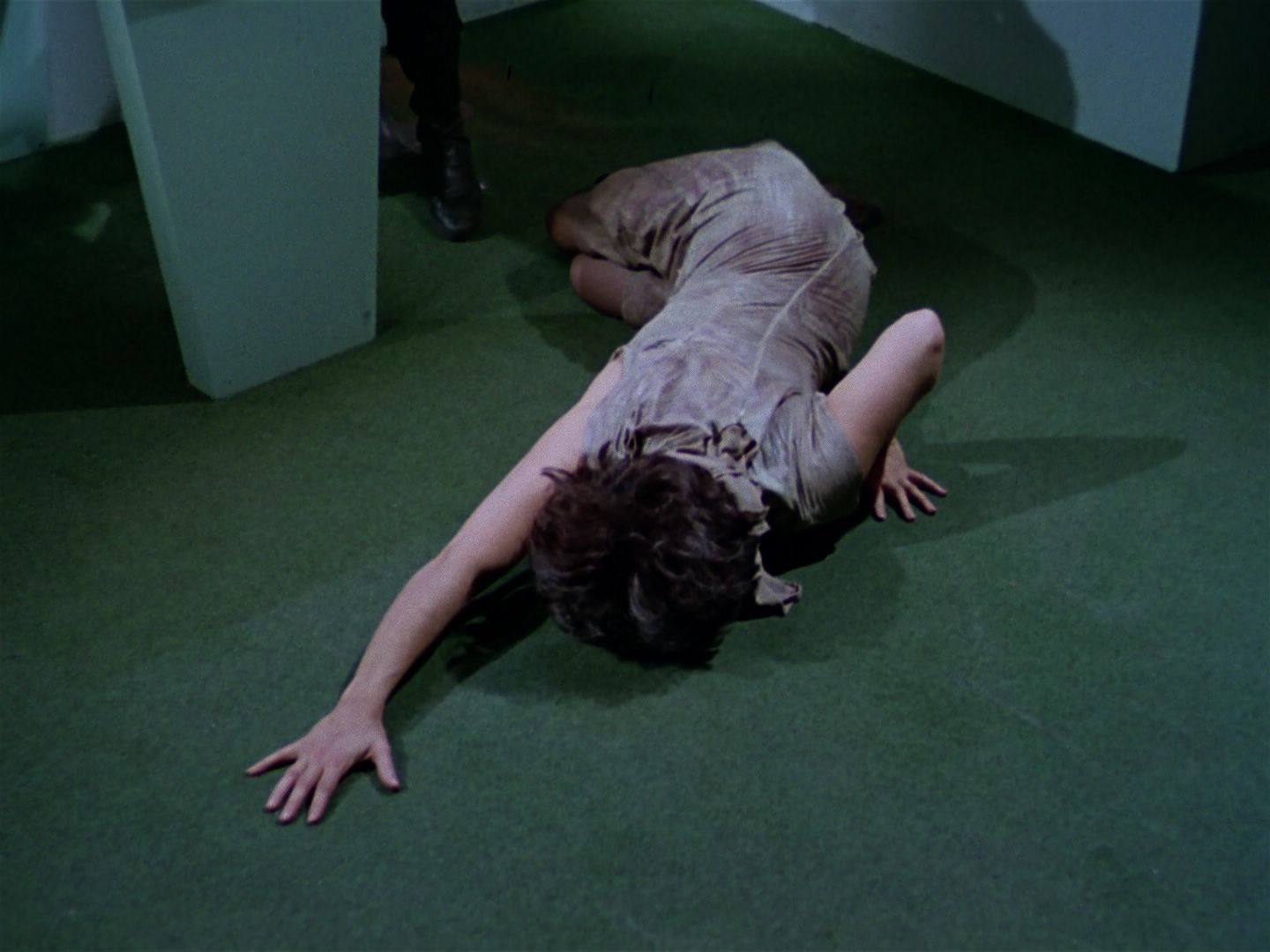 ariane179254_StarTrek_1x01_TheManTrap_2790.jpg