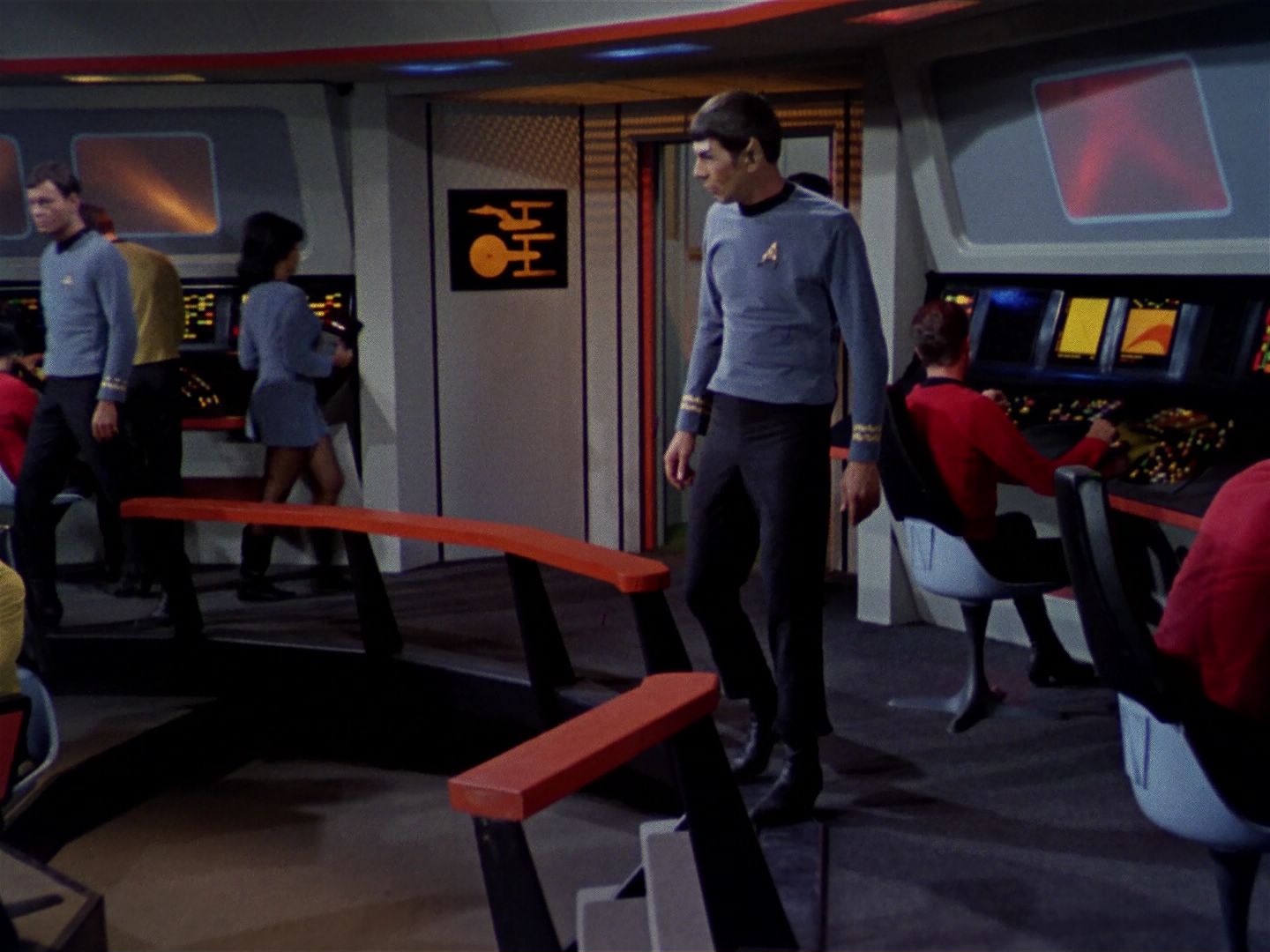 ariane179254_StarTrek_1x01_TheManTrap_2835.jpg