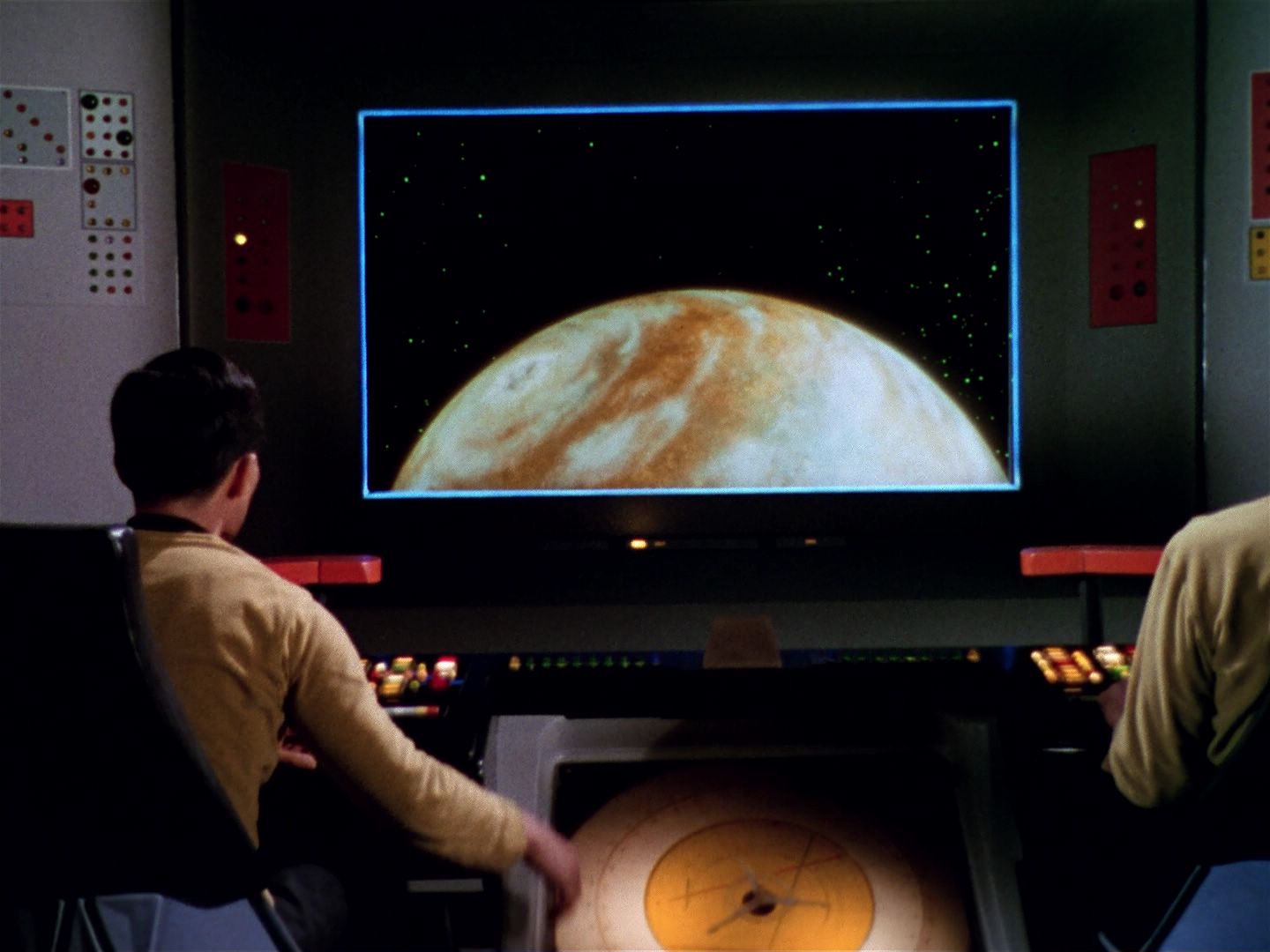 ariane179254_StarTrek_1x01_TheManTrap_2878.jpg