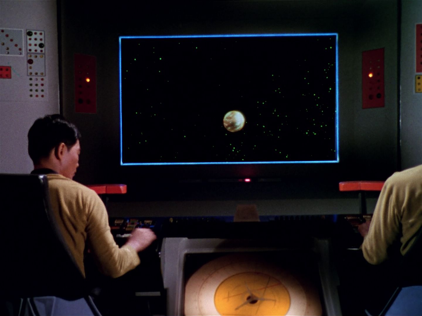 ariane179254_StarTrek_1x01_TheManTrap_2884.jpg