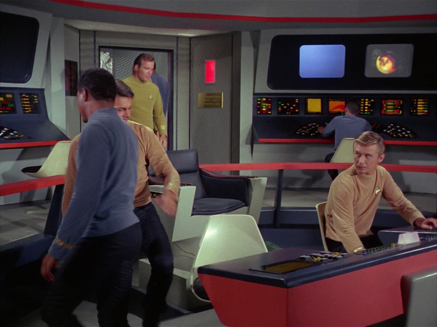 ariane179254_StarTrek_1x03_WhereNoManHasGoneBefore_0218.jpg