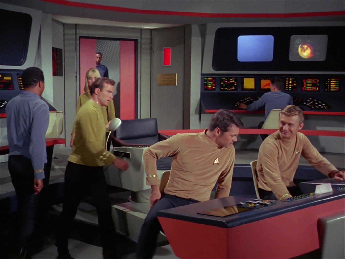 ariane179254_StarTrek_1x03_WhereNoManHasGoneBefore_0220.jpg
