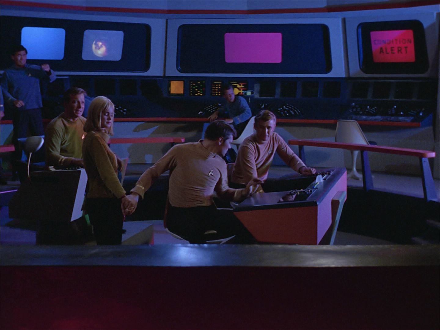 ariane179254_StarTrek_1x03_WhereNoManHasGoneBefore_0617.jpg