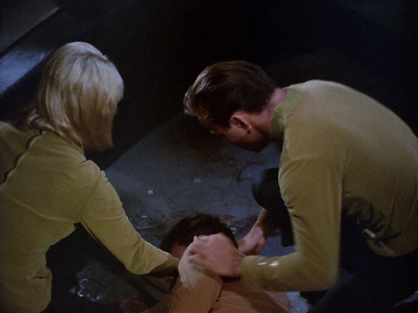 ariane179254_StarTrek_1x03_WhereNoManHasGoneBefore_0722.jpg