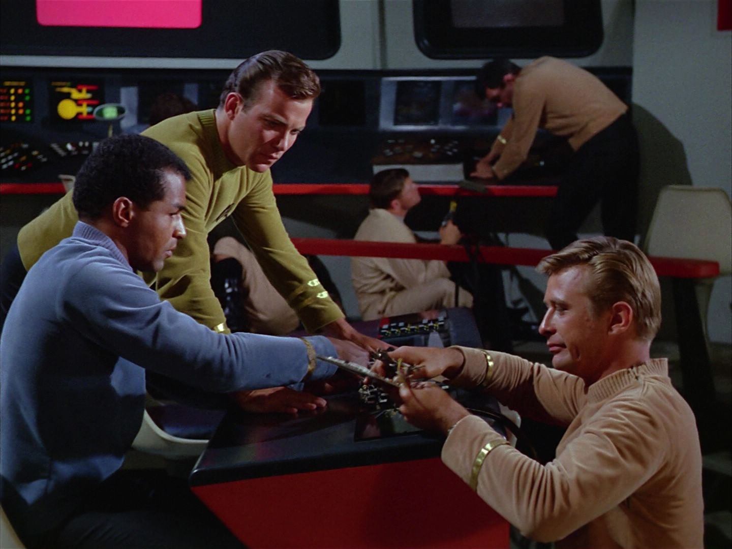 ariane179254_StarTrek_1x03_WhereNoManHasGoneBefore_0768.jpg