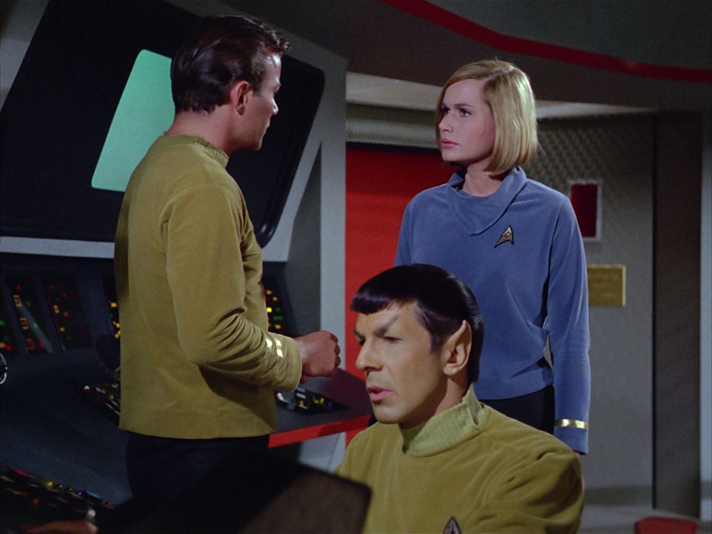 ariane179254_StarTrek_1x03_WhereNoManHasGoneBefore_0810.jpg