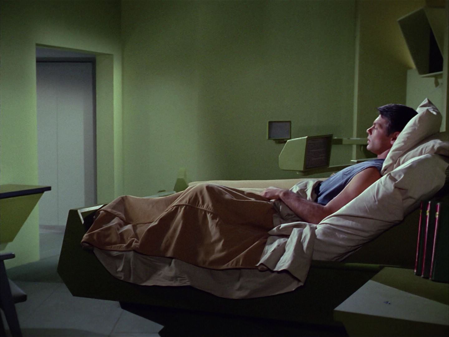 ariane179254_StarTrek_1x03_WhereNoManHasGoneBefore_0902.jpg