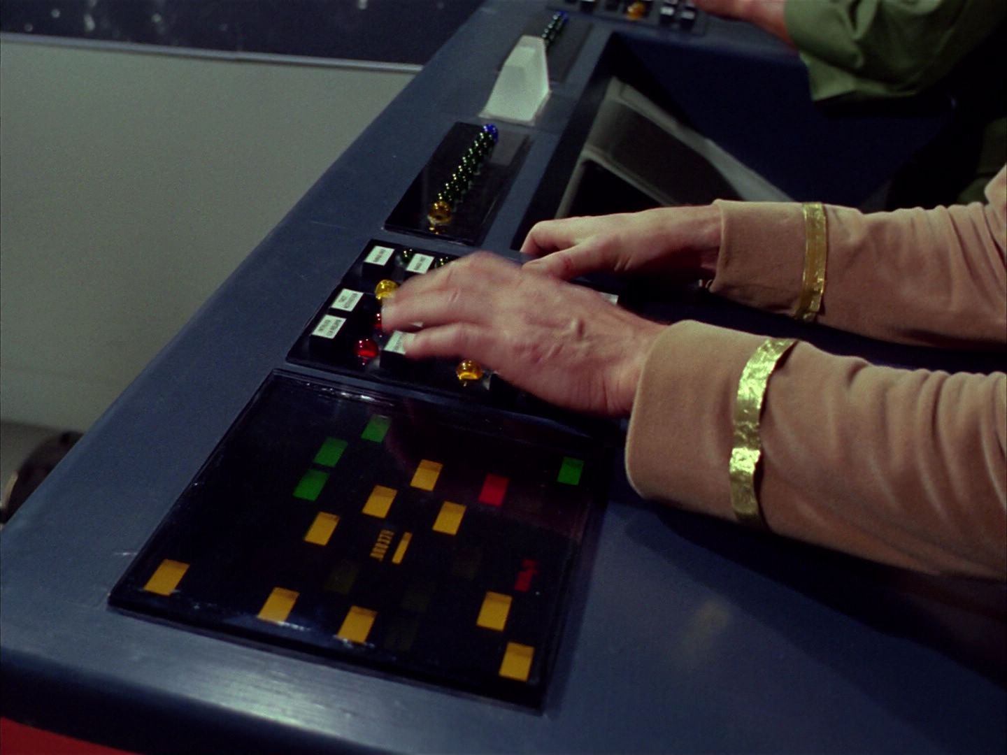 ariane179254_StarTrek_1x03_WhereNoManHasGoneBefore_2034.jpg
